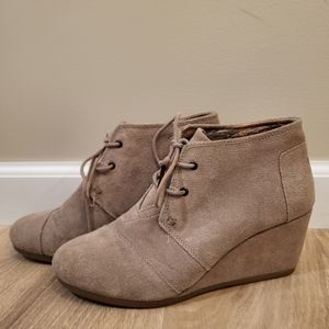 TOMS tan suede wedge bootie